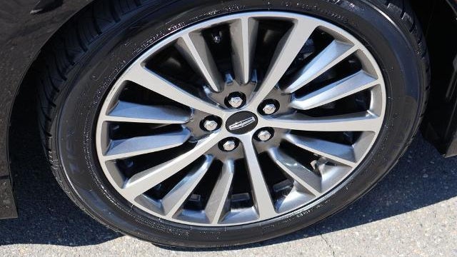 2020 Lincoln MKZ Standard