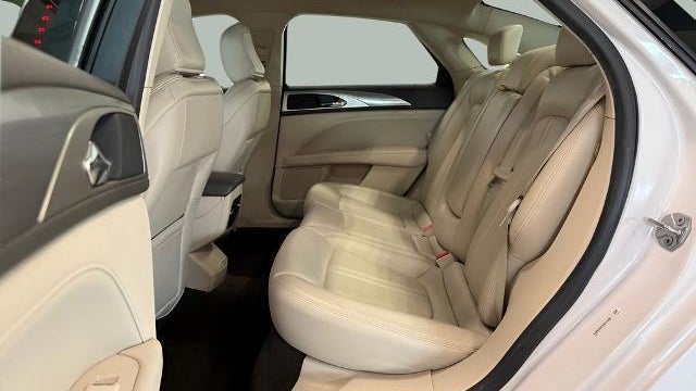 2020 Lincoln MKZ Standard