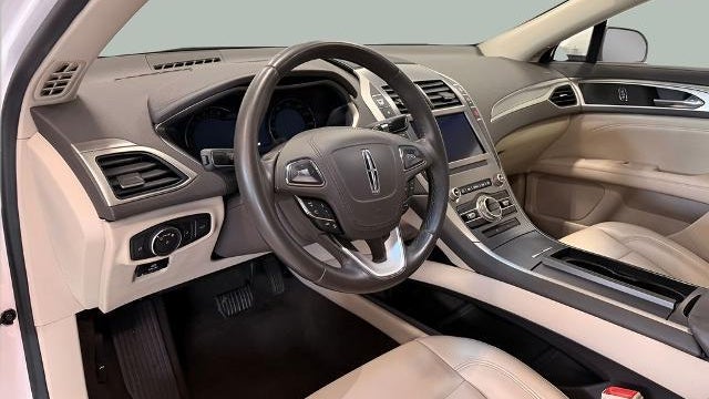 2020 Lincoln MKZ Standard