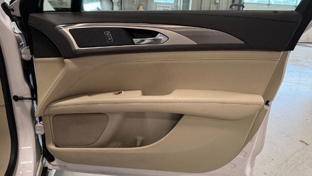 2020 Lincoln MKZ Standard