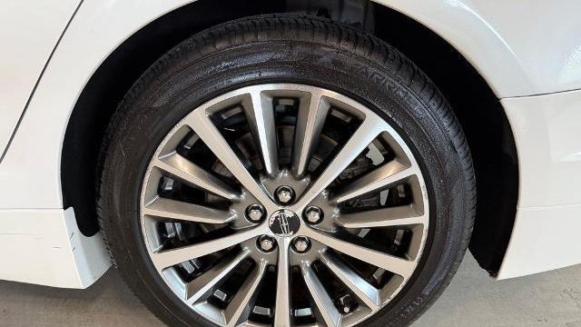 2020 Lincoln MKZ Standard