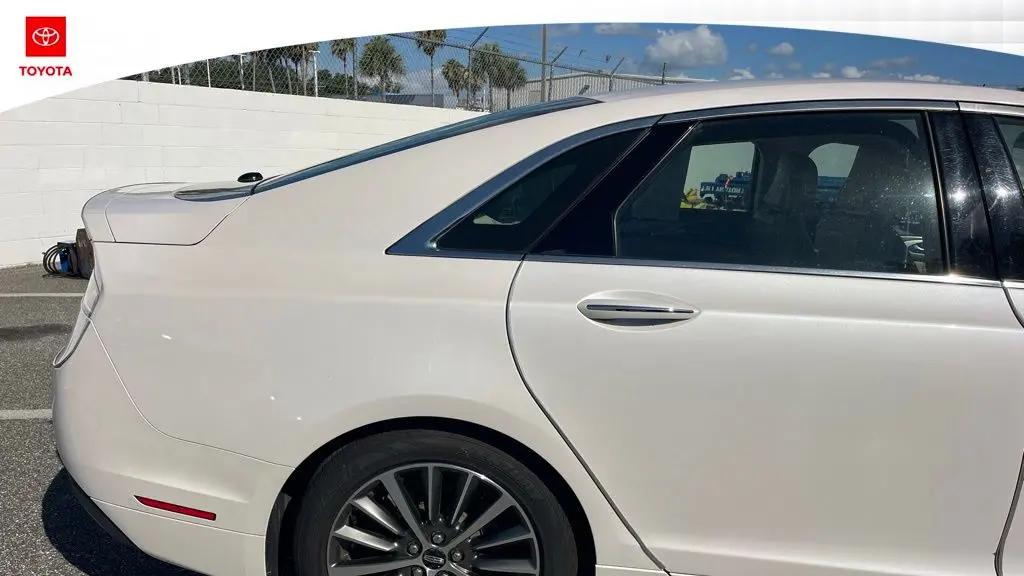 2020 Lincoln MKZ Standard