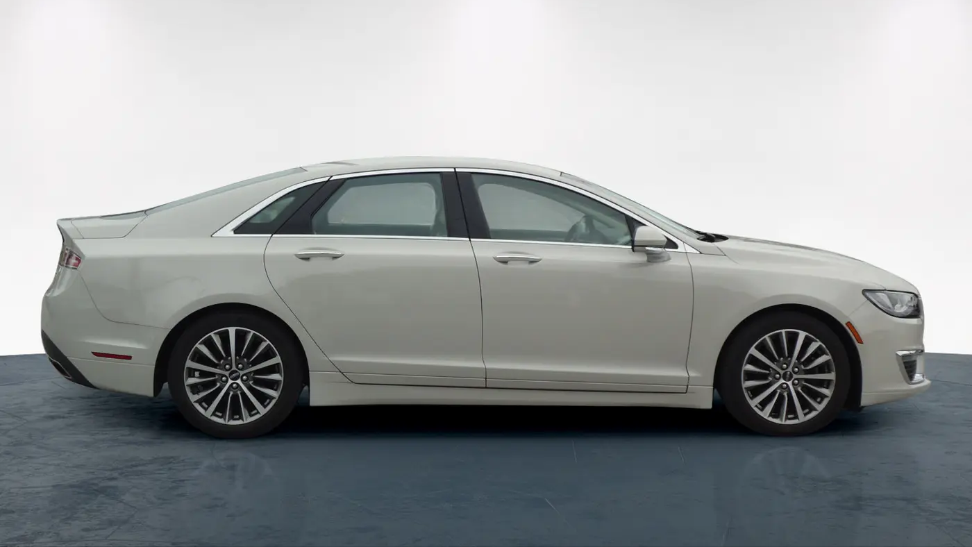 2020 Lincoln MKZ Standard