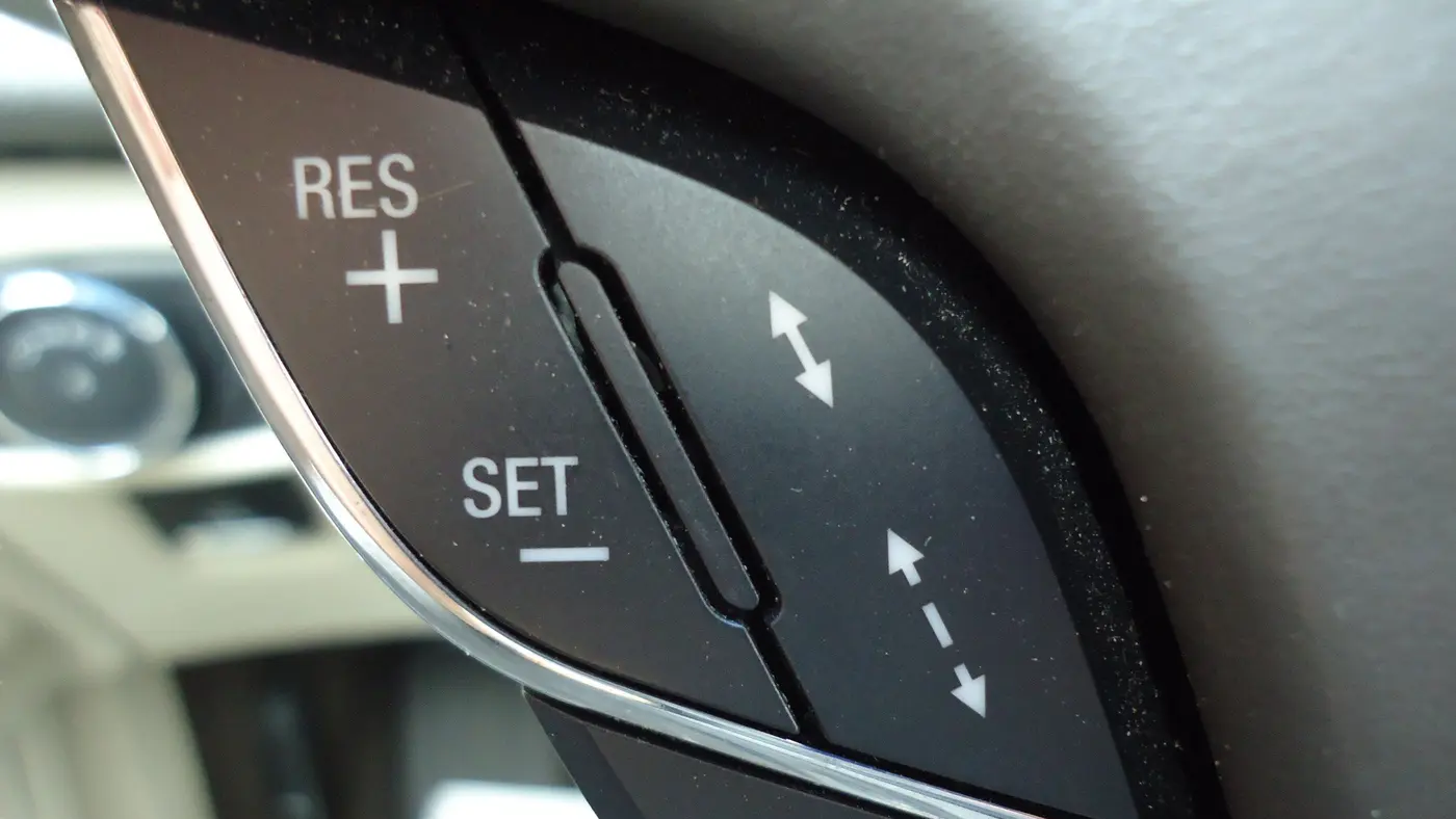 2020 Lincoln MKZ Standard