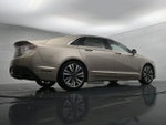 2017 MKZ Thumbnail 37
