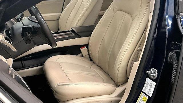 2017 Lincoln MKZ Select