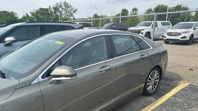 2017 Lincoln MKZ Select