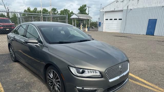 2017 Lincoln MKZ Select
