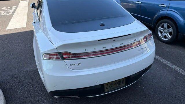 2017 Lincoln MKZ Select