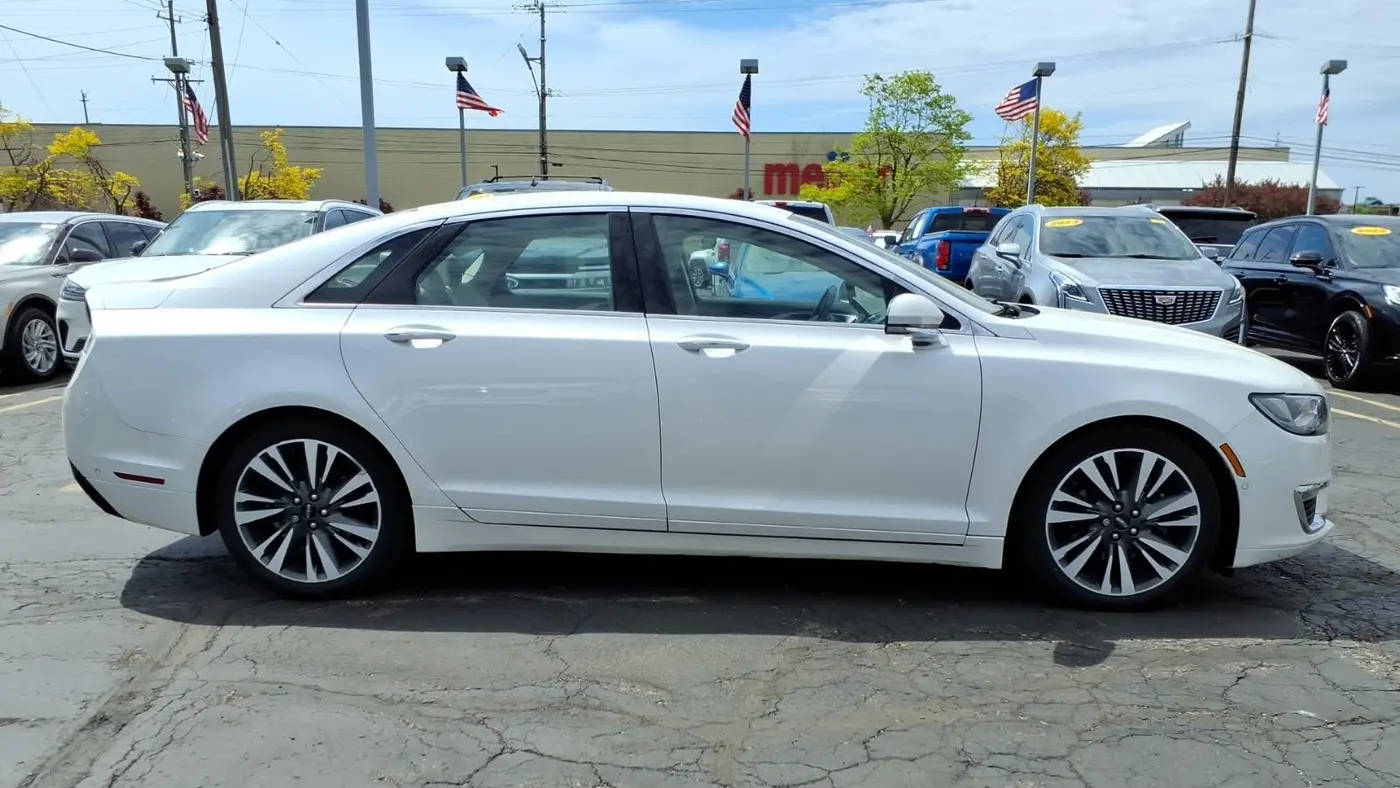 2020 Lincoln MKZ Reserve