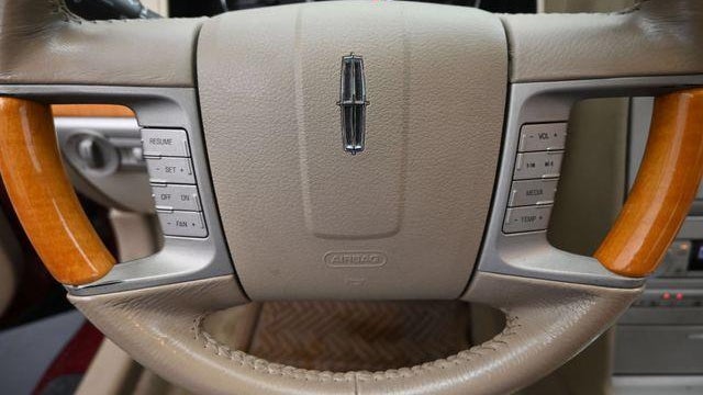 2006 Lincoln Zephyr Base