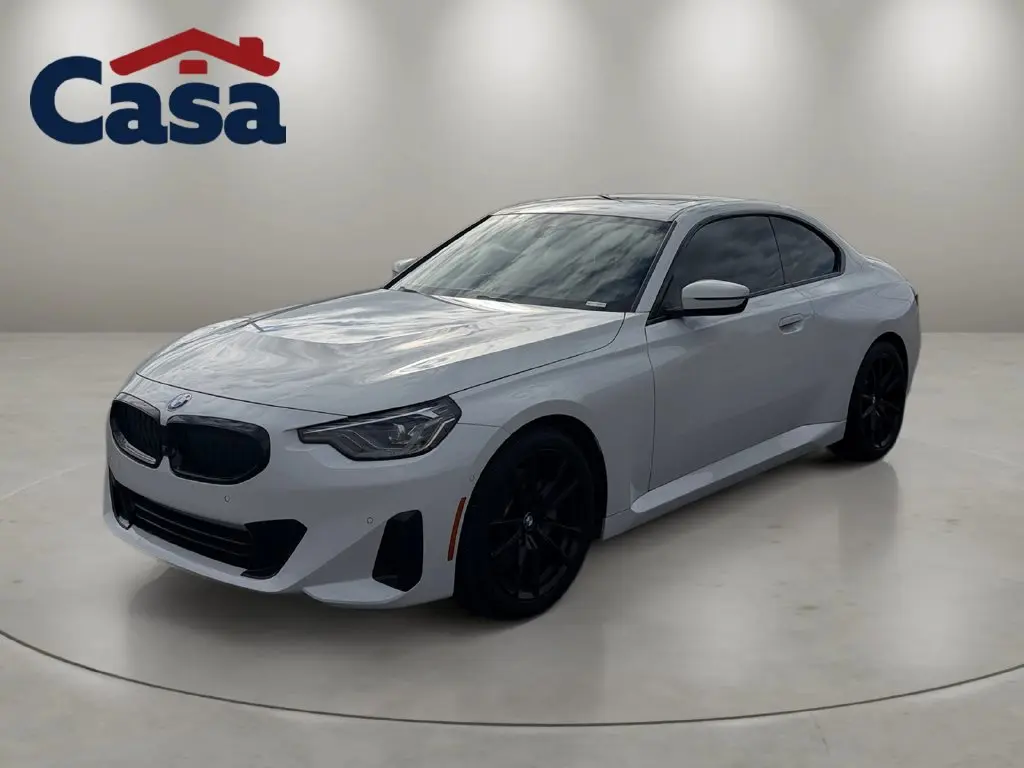 2023 BMW 230i