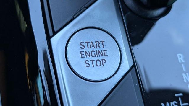 2022 BMW 2 Series 230i