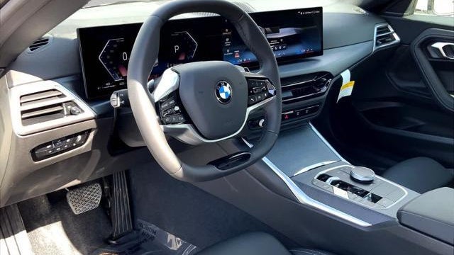 2025 BMW 2 Series 230i xDrive