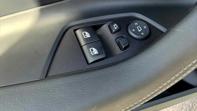 2025 BMW 2 Series 230i xDrive