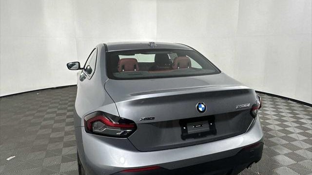 2025 BMW 2 Series 230i xDrive