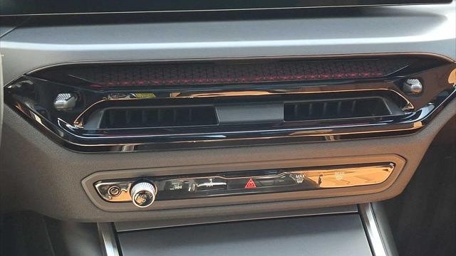 2025 BMW 2 Series 230i xDrive