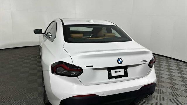 2025 BMW 2 Series 230i xDrive