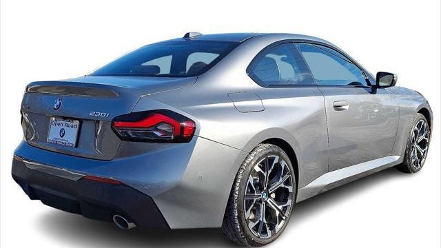 2025 BMW 2 Series 230i xDrive