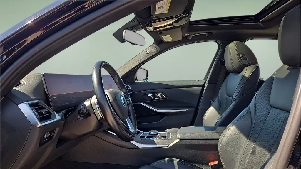 2023 BMW 3 Series 330e