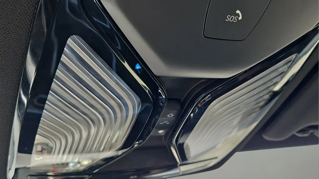 2023 BMW 3 Series 330e