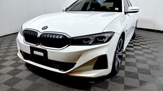 2023 BMW 3 Series 330e xDrive