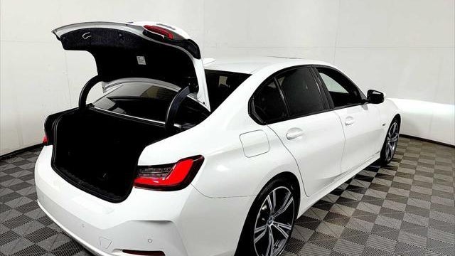 2023 BMW 3 Series 330e xDrive