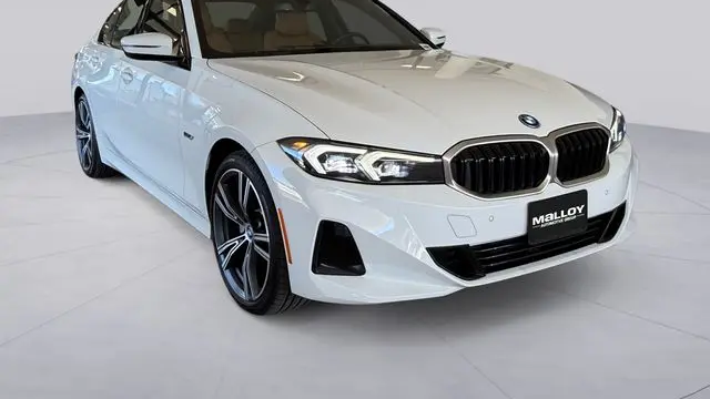 2023 BMW 3 Series 330e xDrive