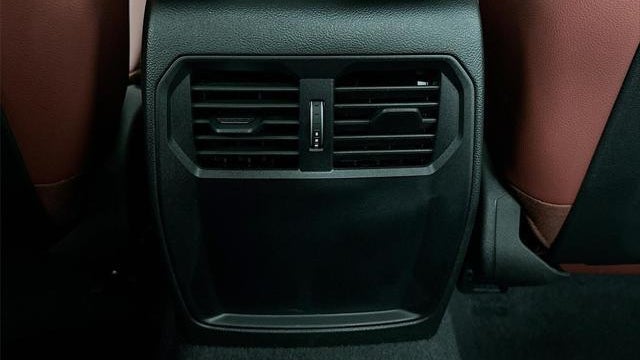 2025 BMW 2 Series M240i xDrive