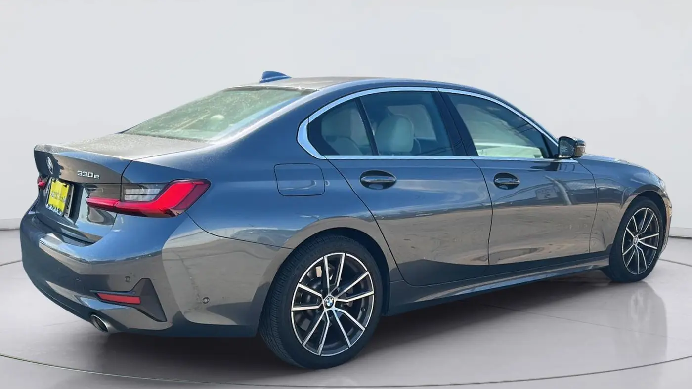 2021 BMW 3 Series 330e