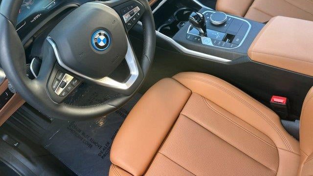 2022 BMW 3 Series 330e