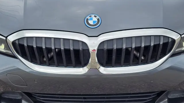 2022 BMW 3 Series 330e xDrive