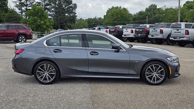 2022 BMW 3 Series 330e xDrive
