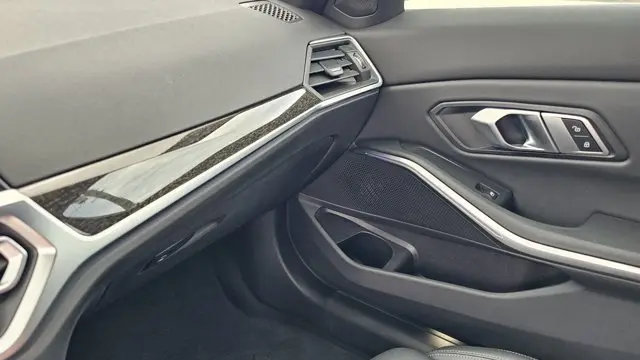 2022 BMW 3 Series 330e xDrive