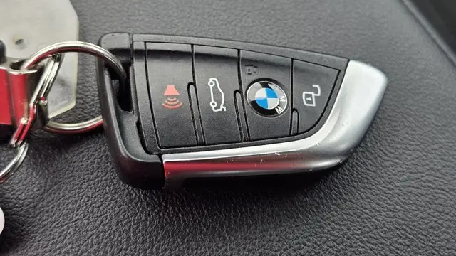 2022 BMW 3 Series 330e xDrive