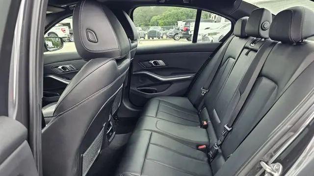 2022 BMW 3 Series 330e xDrive