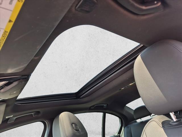 2021 BMW 330i - $21,677