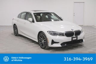 2021 BMW 3 Series with Alpine White Exterior