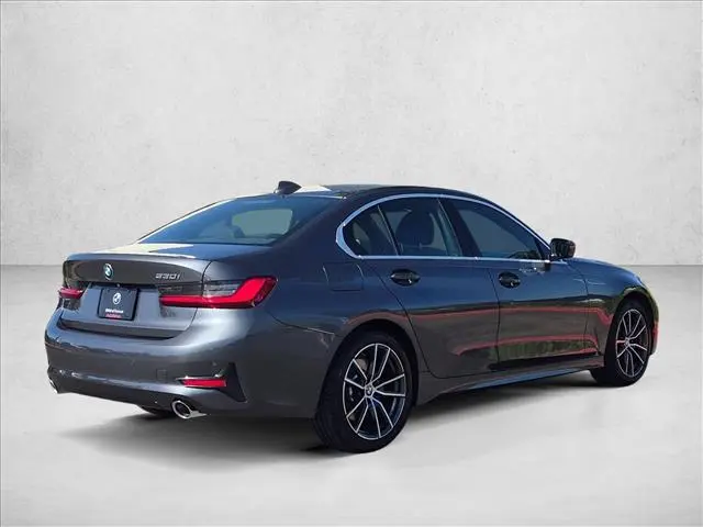 2020 BMW 330i - $26,827
