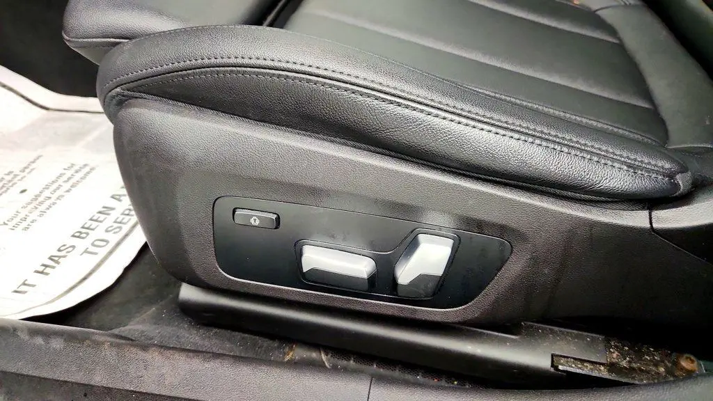 2021 BMW 330i - $23,995