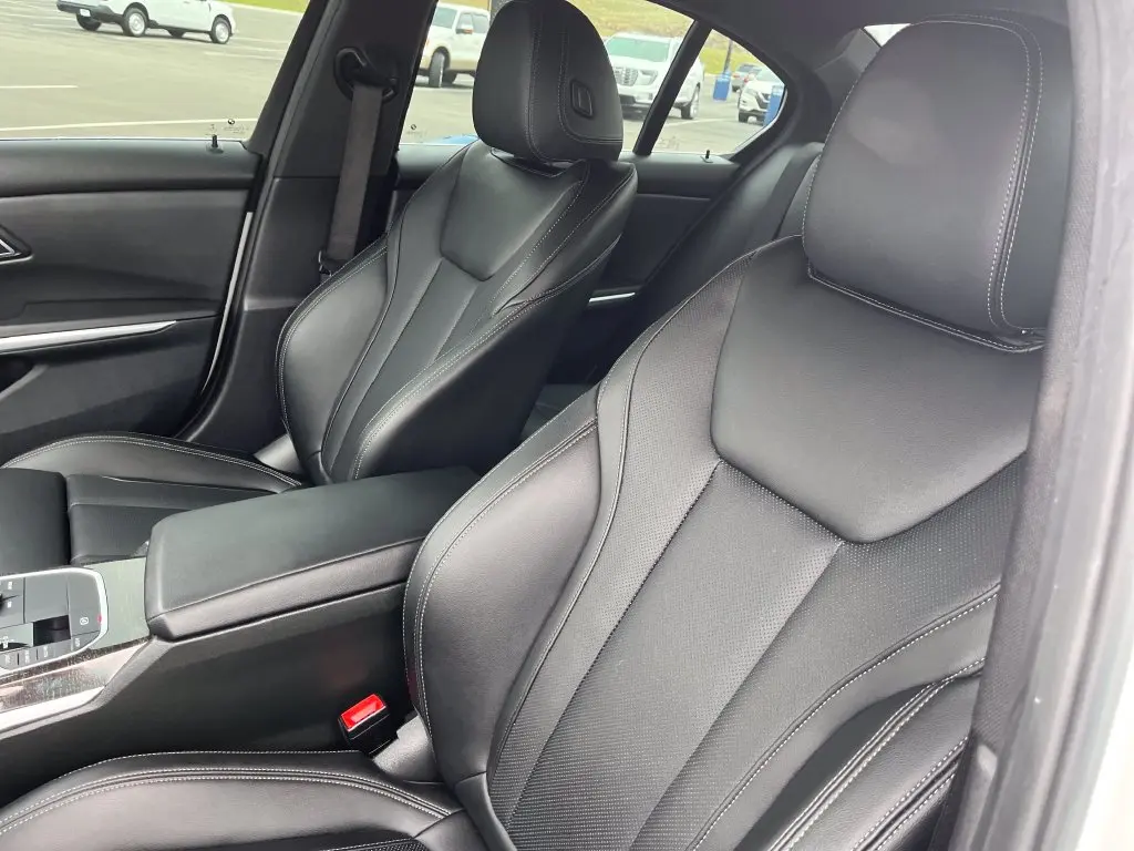 2022 BMW 330i - $27,400