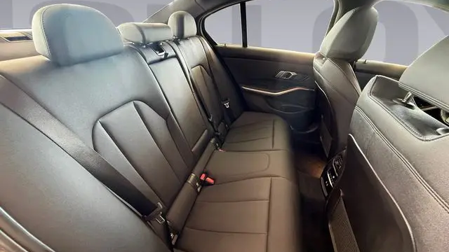 2021 BMW 3 Series 330i xDrive