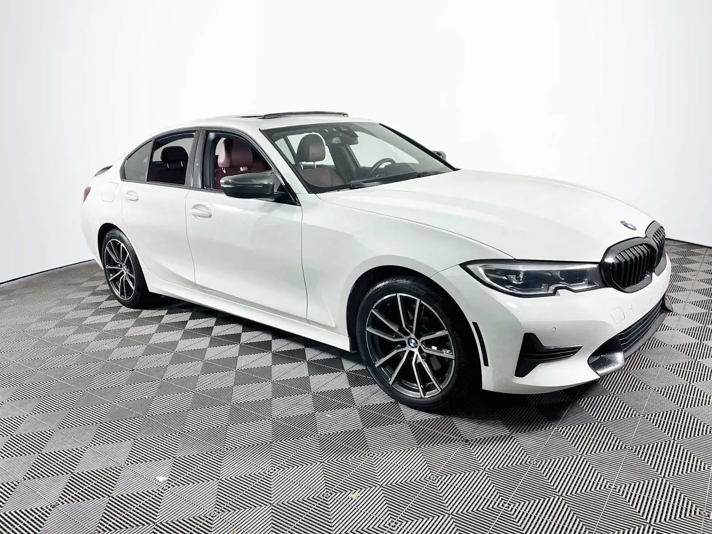 2022 BMW 330i - $29,995