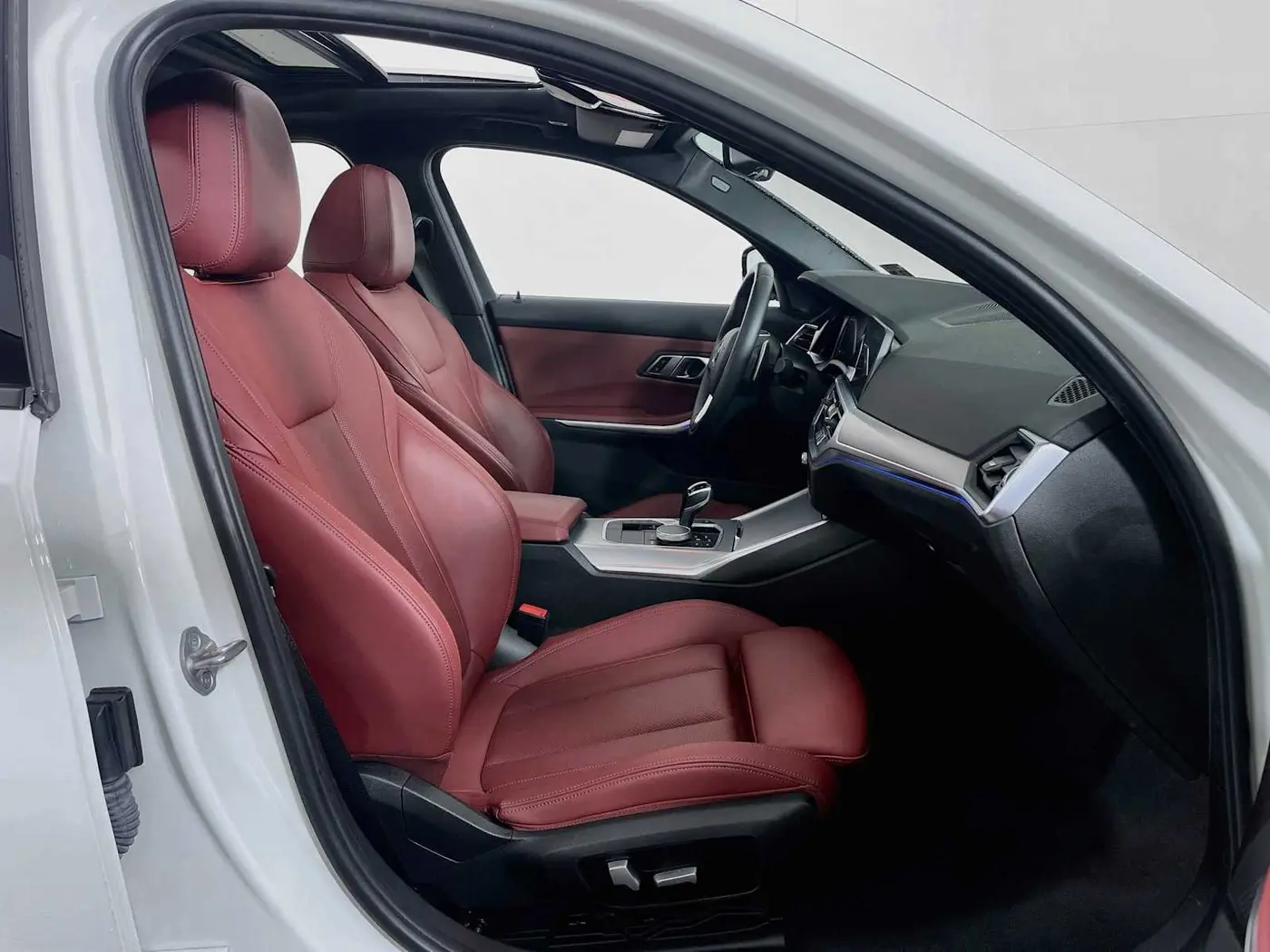 2022 BMW 330i - $29,995