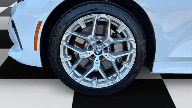 2025 BMW 3 Series 330i