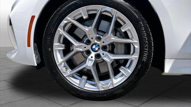 2025 BMW 3 Series 330i