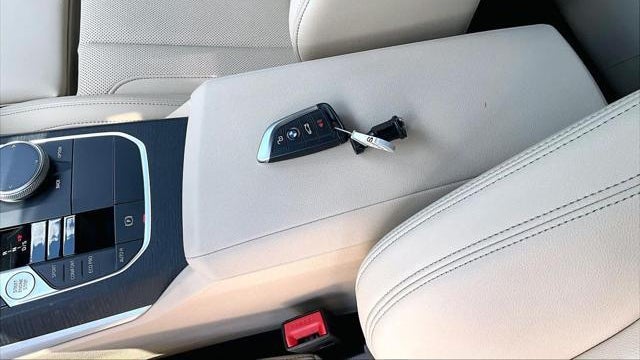2025 BMW 3 Series 330i