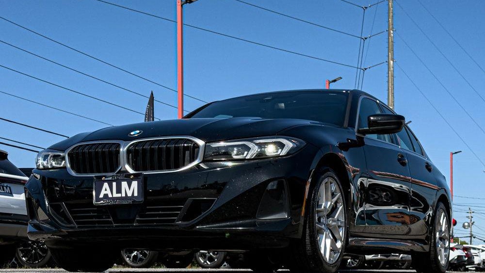 2025 BMW 3 Series 330i