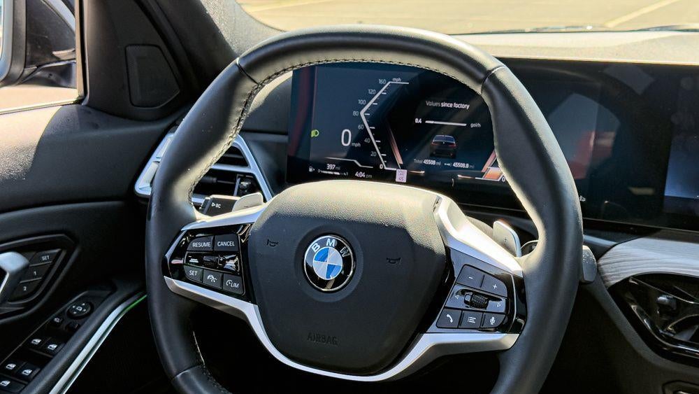 2025 BMW 3 Series 330i