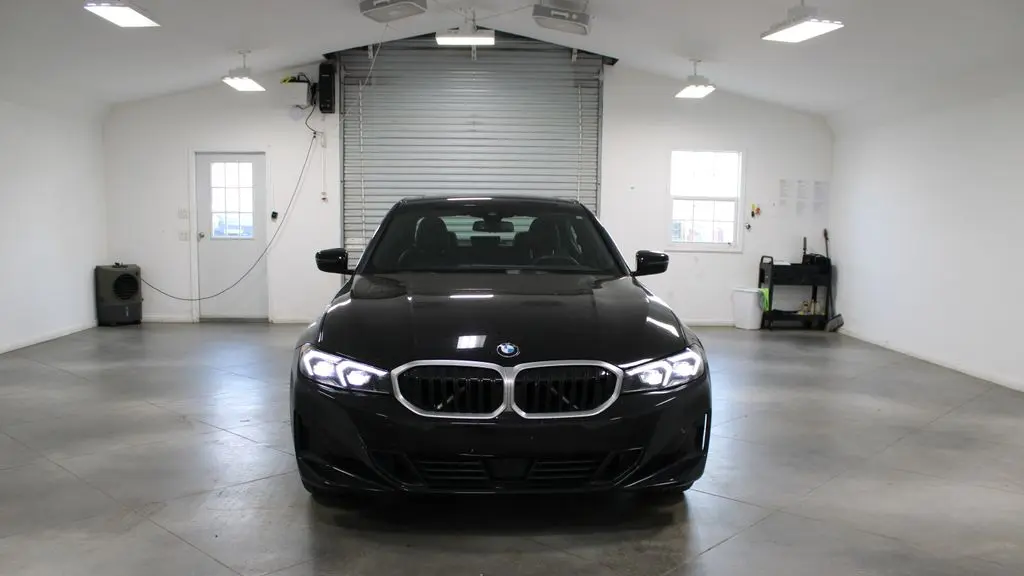 2025 BMW 3 Series 330i